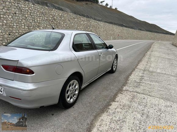 GÖYNÜK ES OTOMOTİV DEN ALFA ROMEO TSPARK 1.6 16 V EN DOLUSU