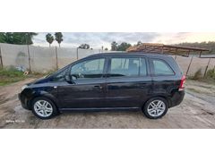 ACİL SATILIK DEĞİŞENSİZ  OTOMATİK VİTES 7 KOLTUKLU AİLE ARABASI