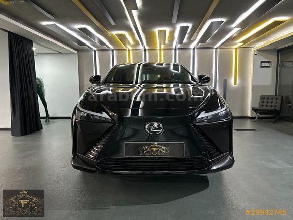 LEXUS-- RZ450e-- 313 HP-- 4X4-- HEADUP-- KARARTMALI CAM TAVAN