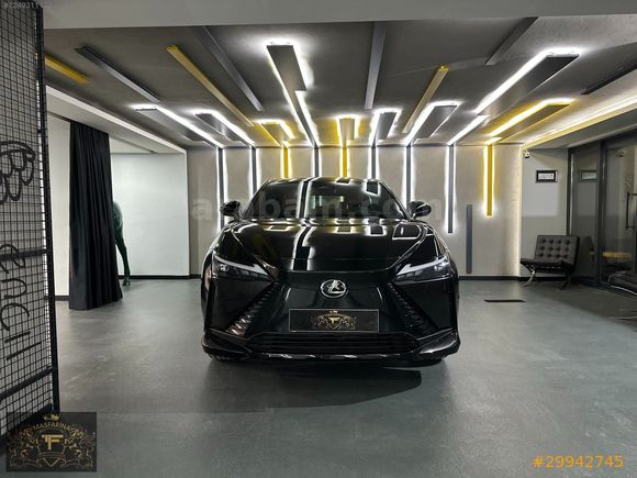 LEXUS-- RZ450e-- 313 HP-- 4X4-- HEADUP-- KARARTMALI CAM TAVAN