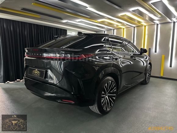 LEXUS-- RZ450e-- 313 HP-- 4X4-- HEADUP-- KARARTMALI CAM TAVAN