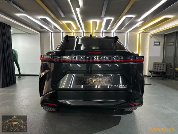 LEXUS-- RZ450e-- 313 HP-- 4X4-- HEADUP-- KARARTMALI CAM TAVAN