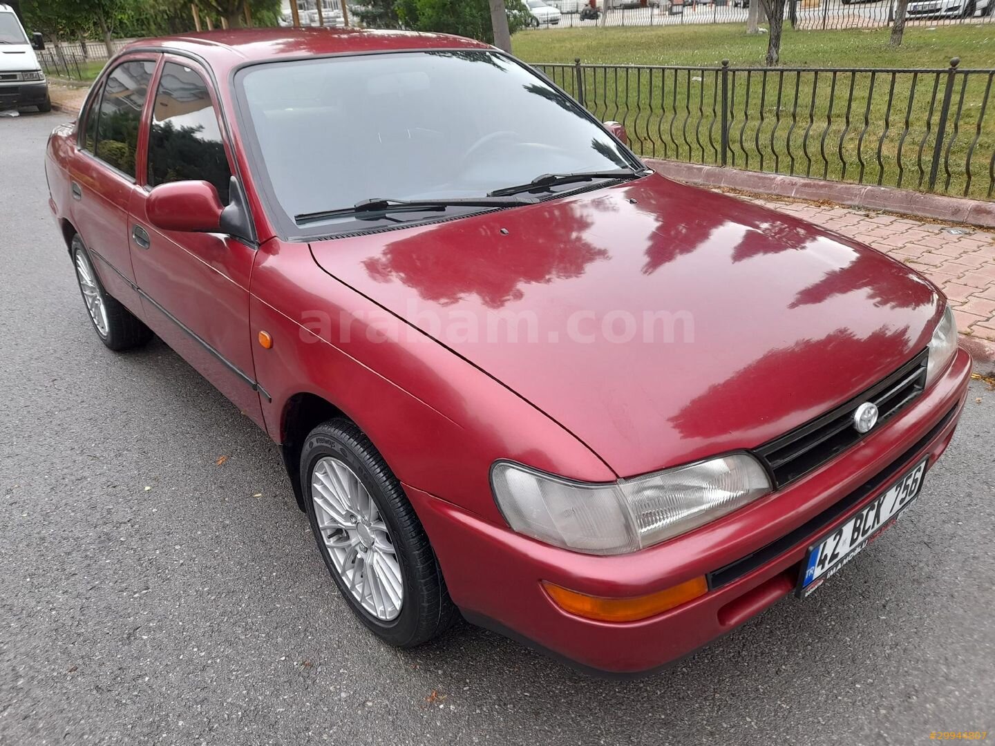 Galeriden Toyota Corolla 1.6 XLi 1997 Model Konya 244.000 km Bordo 1