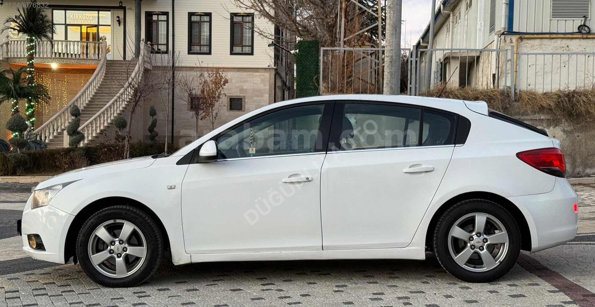 Galeriden Chevrolet Cruze 1.6 Sport Plus 2012 Model Afyonkarahisar 277.000 km Beyaz 5