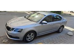 Sahibinden 2019 çıkışlı 1.6TDİ Octavia Otomatik ORJİNAL