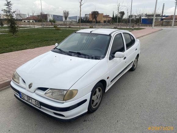 Sahibinden Renault Megane 2.0 RXE 1998 Model 