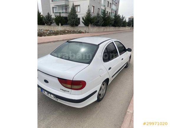 Sahibinden Renault Megane 2.0 RXE 1998 Model 