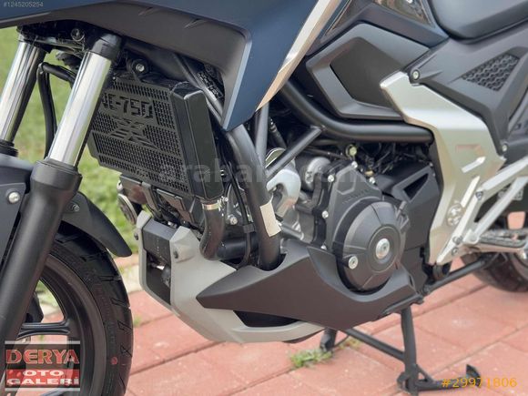 2023 MODEL HONDA NC 750X DCT ÇOK TEMİZ
