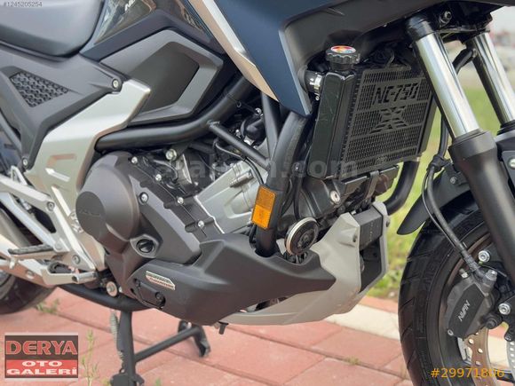 2023 MODEL HONDA NC 750X DCT ÇOK TEMİZ