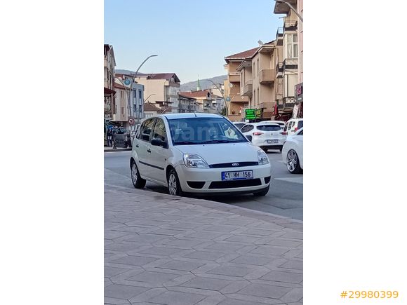 Sahibinden Ford Fiesta 1.4 Comfort 2005 Model