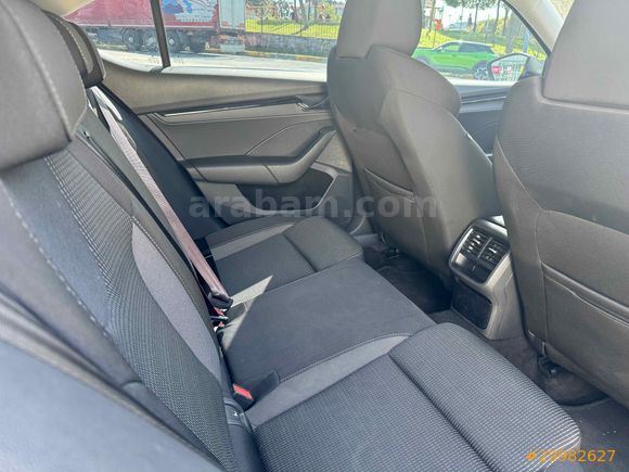 Sahibinden Skoda Octavia 1.0 e-Tec Elite 2022 Model 
