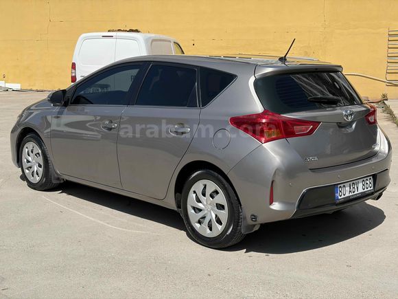 Sahibinden Toyota Auris 1.6 Touch 2014 Model 