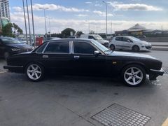 Sahibinden KOLEKSİYONLUK OTOMATİK FUL BAKIMLI JAGUAR DAİMLER XJ 4.0 DAİMLER