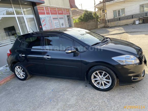 Sahibinden Toyota Auris 1.33 Comfort 2011 Model 