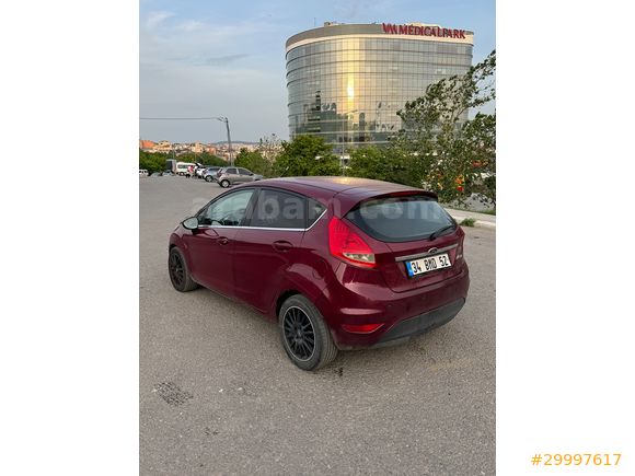 Sahibinden Ford Fiesta 1.4 Titanium 2011 Model