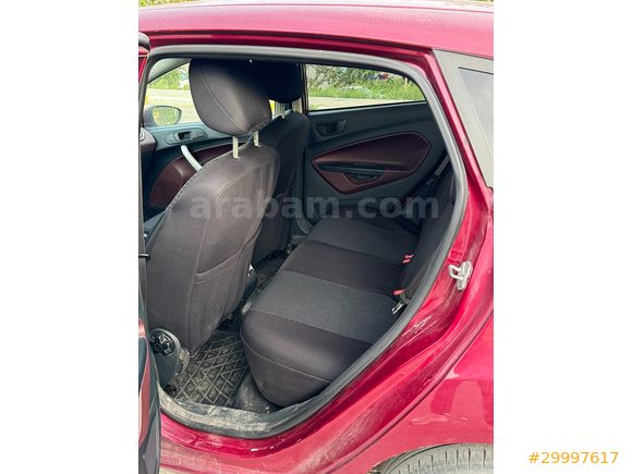 Sahibinden Ford Fiesta 1.4 Titanium 2011 Model