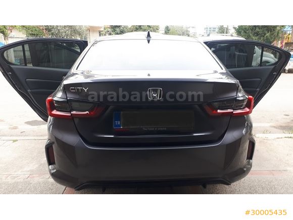 ÖĞRETMEN'DEN 2021MODEL HATASIZ 6.001 KM.