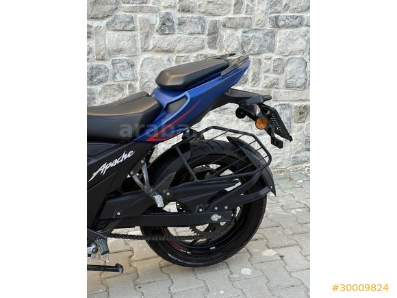 2024 TVS APACHE 200 RTR