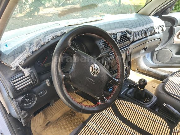 Sahibinden Volkswagen Passat 1.8 basic 1998 Model Diyarbakır