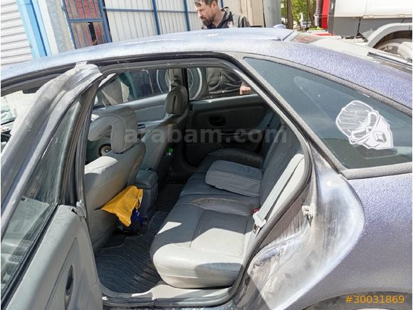 Galeriden Renault Laguna 2.0 RXT 2000 Model Manisa