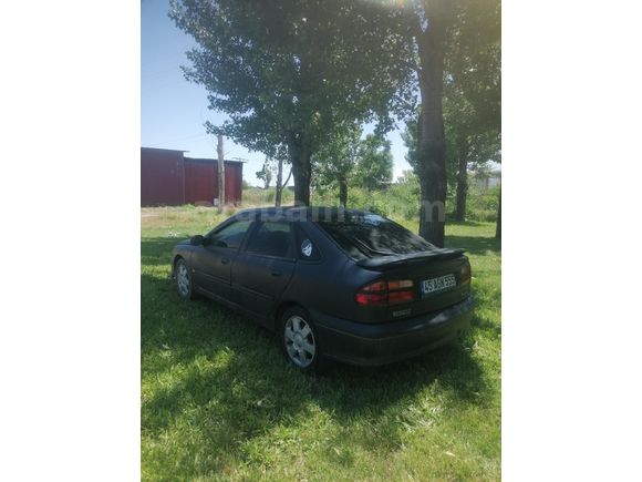 Galeriden Renault Laguna 2.0 RXT 2000 Model Manisa