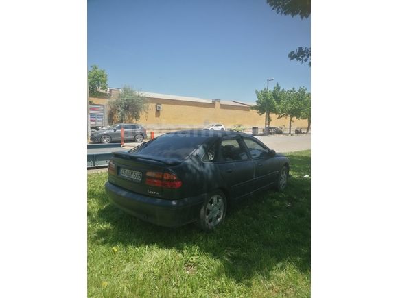 Galeriden Renault Laguna 2.0 RXT 2000 Model Manisa