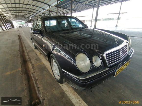 ERDAL HOCA OTO GALERİDEN 1998 MODEL MERCEDES E 200 OTOMATİK