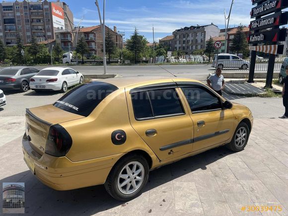 AKGÜN OTOMOTİV PLAZA'DAN RENAULT CLİO