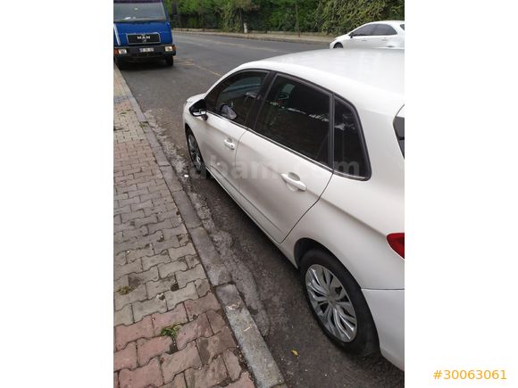 Sahibinden Citroen C4 1.6 e-HDi Confort 2012 Model