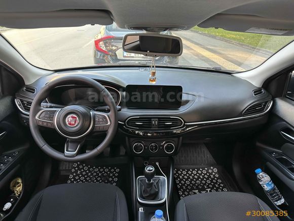 Sahibinden Hatasız Fiat Egea 1.4 Fire Lounge 2023 Model 
