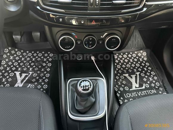 Sahibinden Hatasız Fiat Egea 1.4 Fire Lounge 2023 Model 