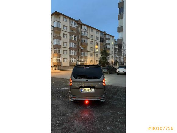 Sahibinden Ford Tourneo Courier 1.5 TDCi Titanium Plus 2022 Model  2023 çıkışlı