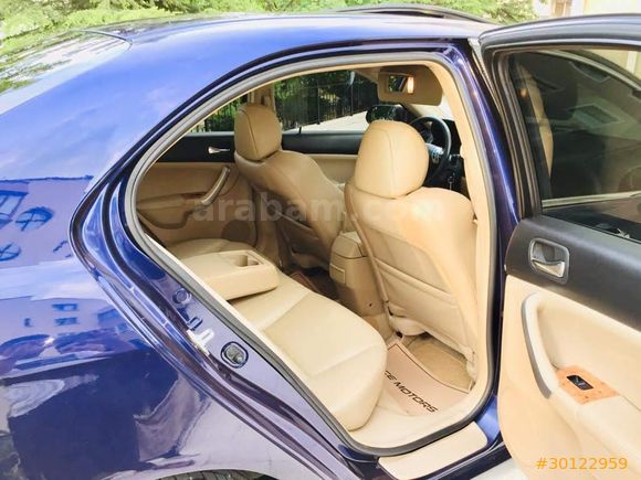 6 YILLIK SAHİBİNDEN SORUNSUZ Honda Accord 2.0 Executive