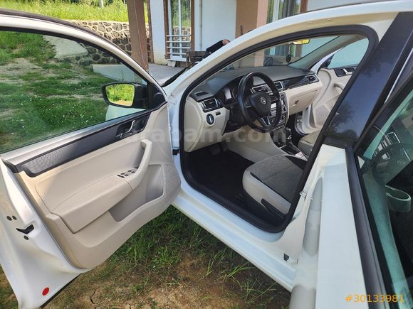 Sahibinden Skoda Rapid 1.6 TDI Spaceback Elegance 2015 Model