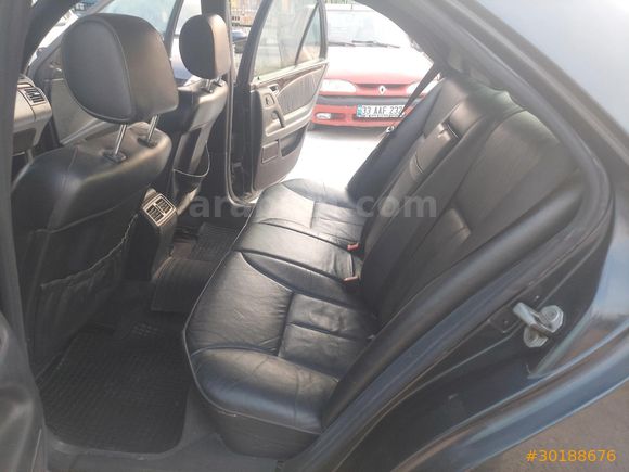 Galeriden Mercedes - Benz E 200 Elegance 1996 Model Adıyaman