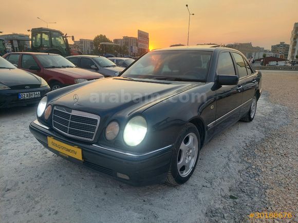 Galeriden Mercedes - Benz E 200 Elegance 1996 Model Adıyaman