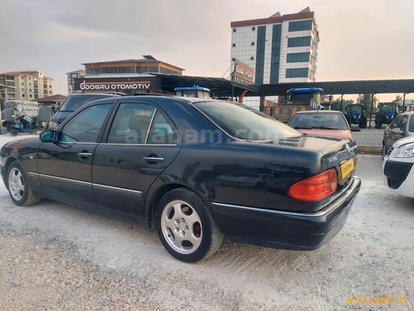 Galeriden Mercedes - Benz E 200 Elegance 1996 Model Adıyaman