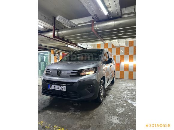 Sahibinden Peugeot Partner (otomatik vites)  1.5 BlueHDI Comfort 2024 Model 
