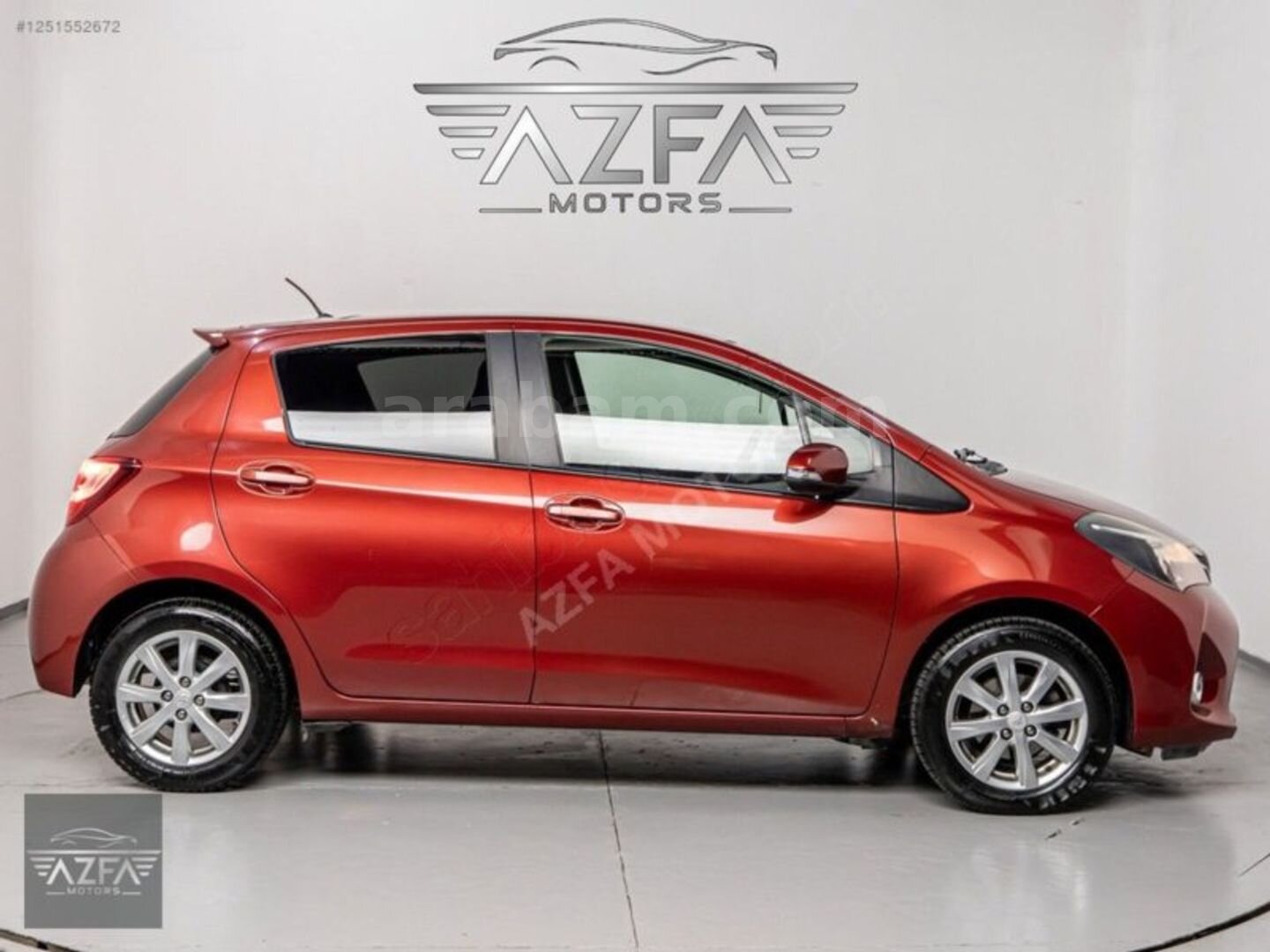 Galeriden Toyota Yaris 1.33 Style Red Skypack 2015 Model İstanbul 133.000 km Kırmızı 7