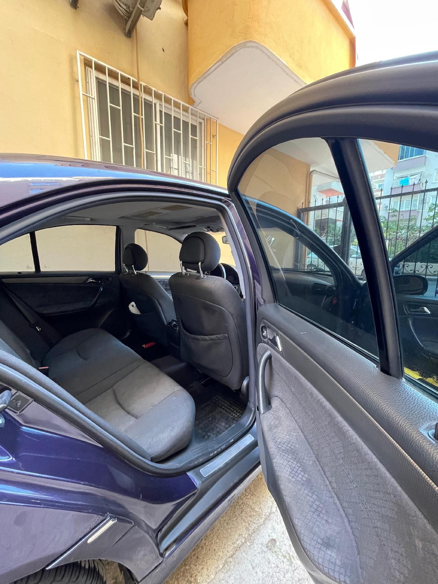 Sahibinden Mercedes - Benz C 180 Avantgarde 2000 Model  278.000 km Mor