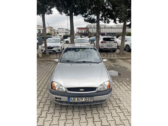 FORD FİESTA 2001 - 220 BİNDE