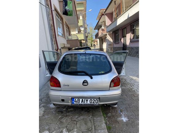 FORD FİESTA 2001 - 220 BİNDE