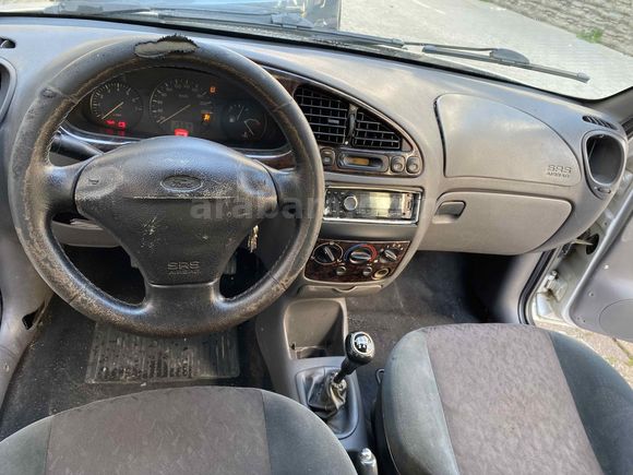 FORD FİESTA 2001 - 220 BİNDE