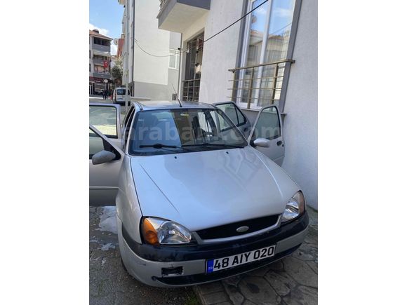 FORD FİESTA 2001 - 220 BİNDE