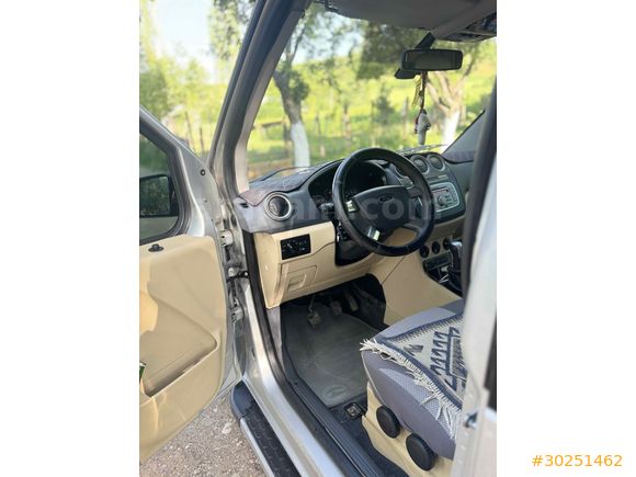 Sahibinden Ford Tourneo Connect 110PS 2010 Model 