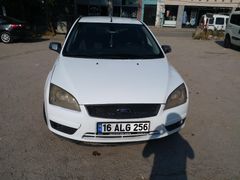 Sahibinden Ford Focus 1.6 TDCi Trend 2007 Model araçta çelik cant bulunmaktadır.geri park sensörü bulunmaktadır.Yedek anahtarı bulunmaktadır.