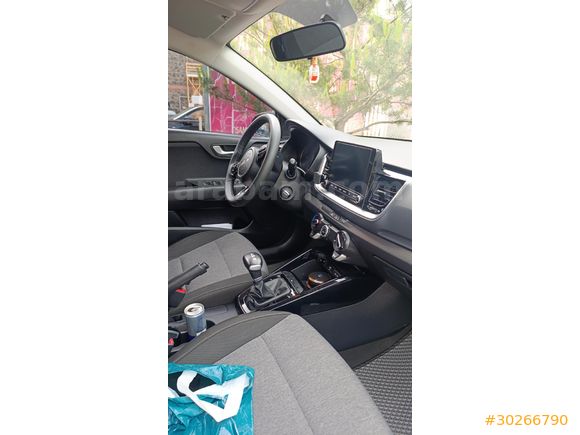 Sahibinden Kia Stonic 1.4 MPI Cool 2022 Model