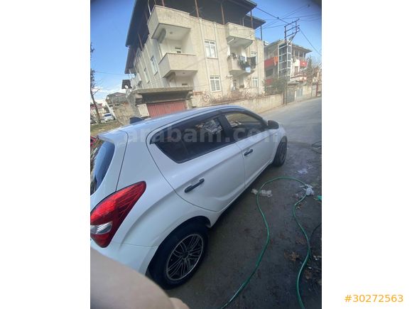 Sahibinden Hyundai i20 1.4 CRDi Team 2011 Model 