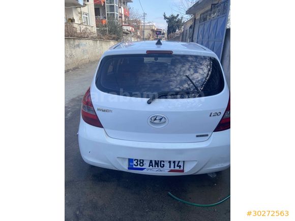 Sahibinden Hyundai i20 1.4 CRDi Team 2011 Model 