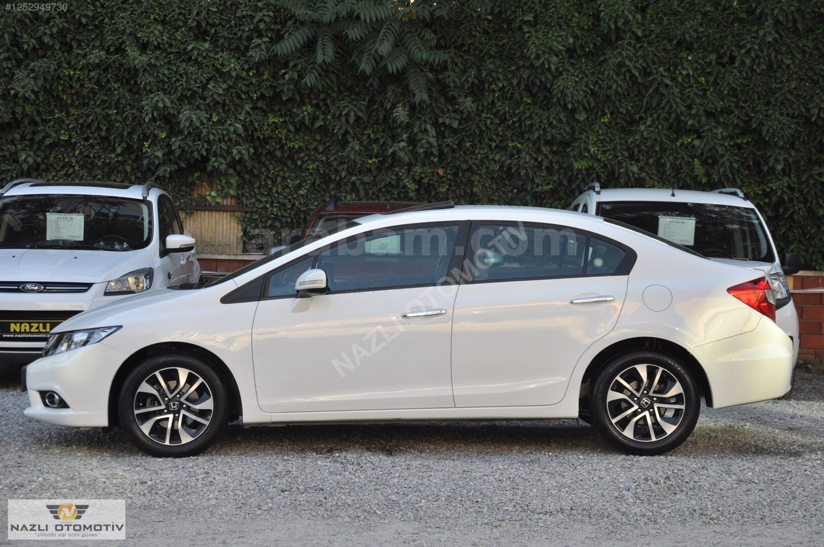 Galeriden Honda Civic 1.6i VTEC Eco Elegance 2015 Model İstanbul 176.000 km Beyaz 4